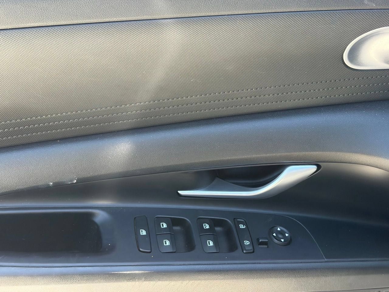 Used 2023 Hyundai Elantra SEL FWD image 5