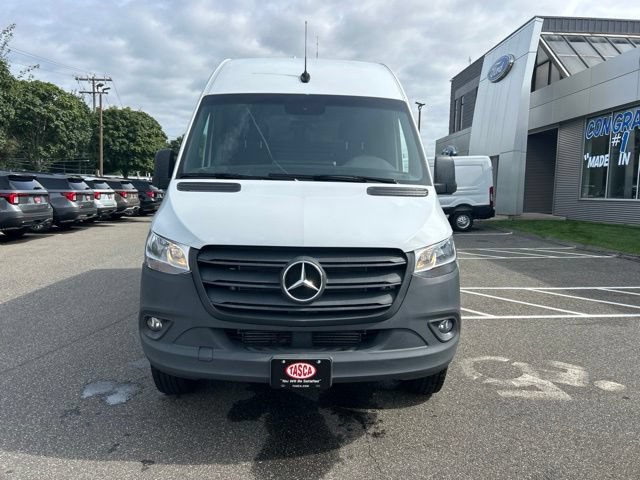 Used 2023 Mercedes-Benz Sprinter 2500 image 2