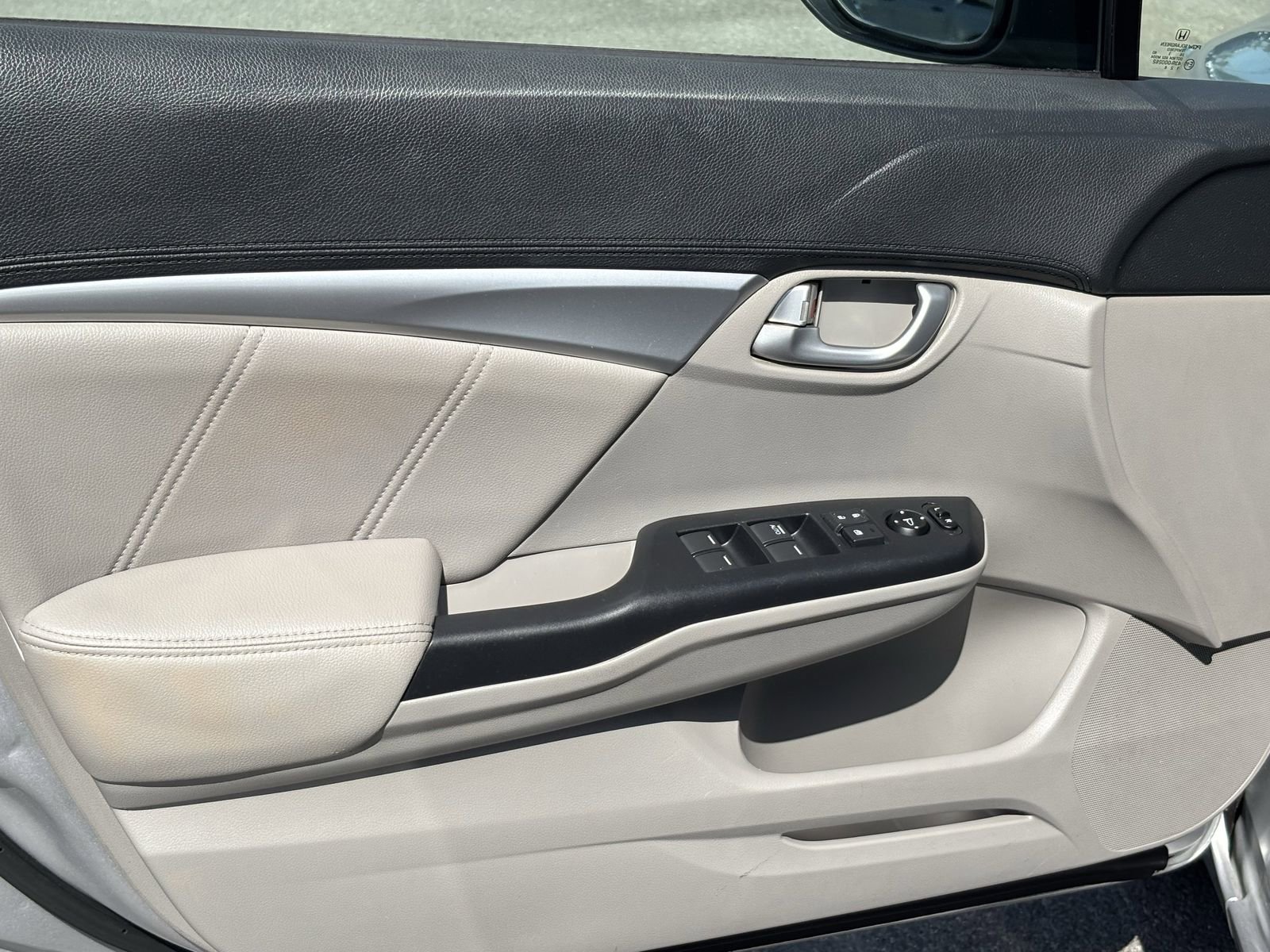 Used 2013 Honda Civic EX-L image 17