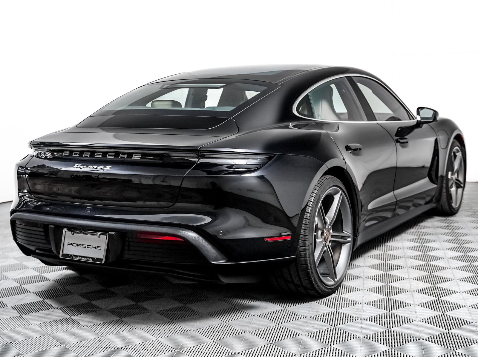 Certified 2023 Porsche Taycan 4S AWD/4WD image 10