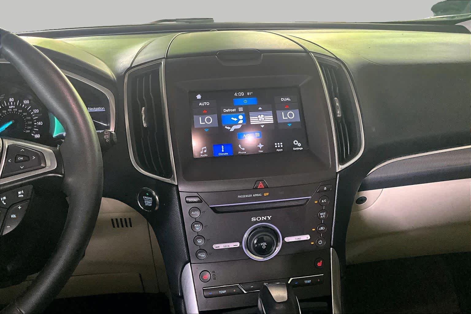 Used 2016 Ford Edge Titanium w/ Technology Package AWD/4WD image 6