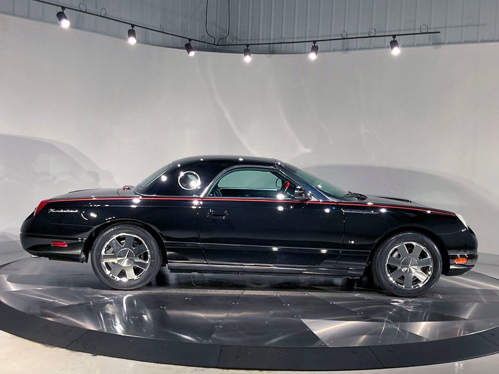 Used 2003 Ford Thunderbird image 4