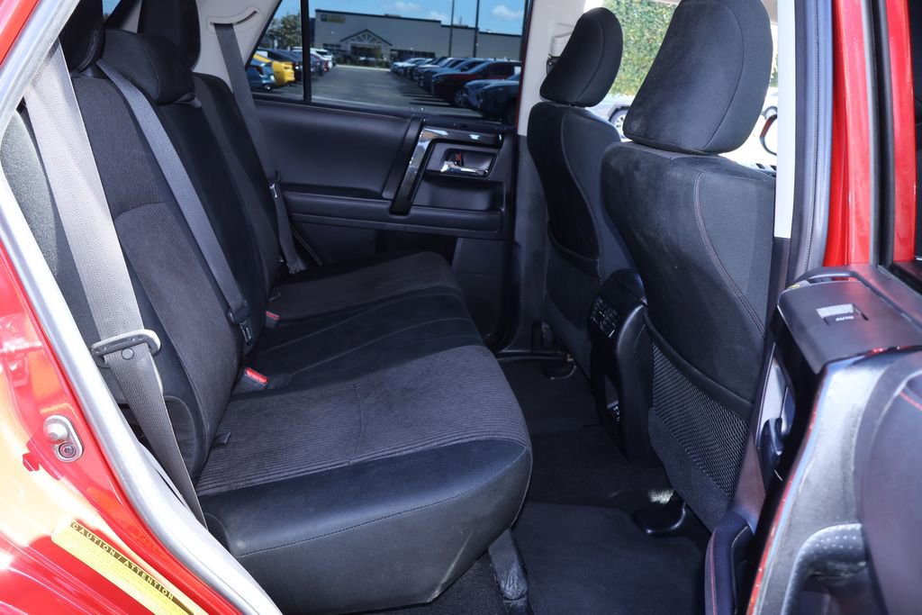 Certified 2020 Toyota 4Runner TRD Off-Road AWD/4WD image 19