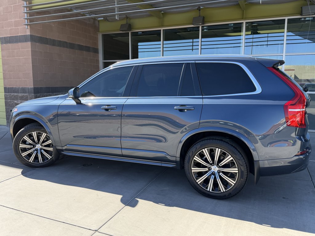 Used 2023 Volvo XC90 B5 Core w/ Protection Package AWD/4WD image 5