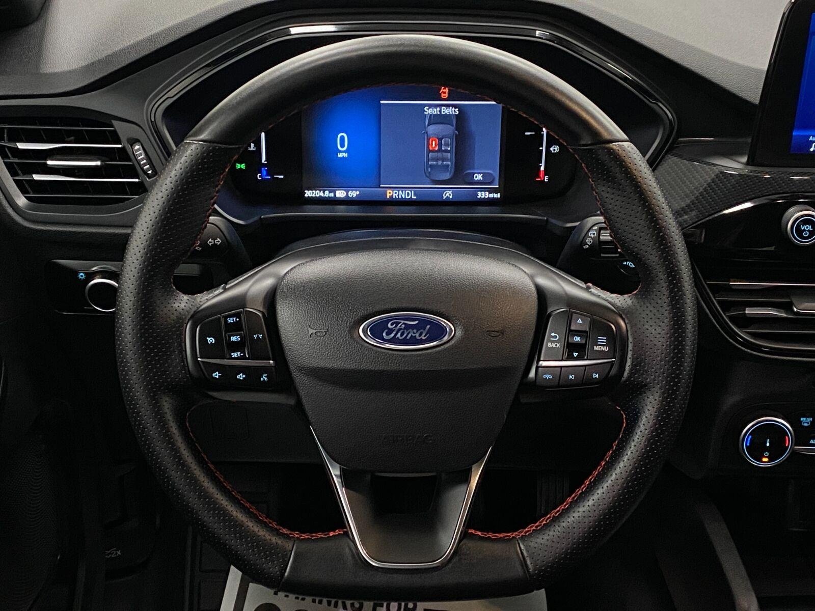 Used 2025 Ford Escape ST-Line AWD/4WD image 14