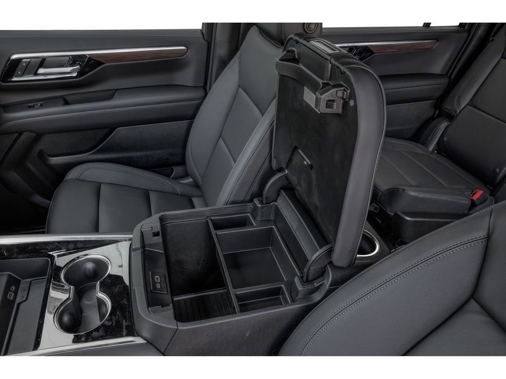 New 2026 Chevrolet Suburban LT AWD/4WD image 13