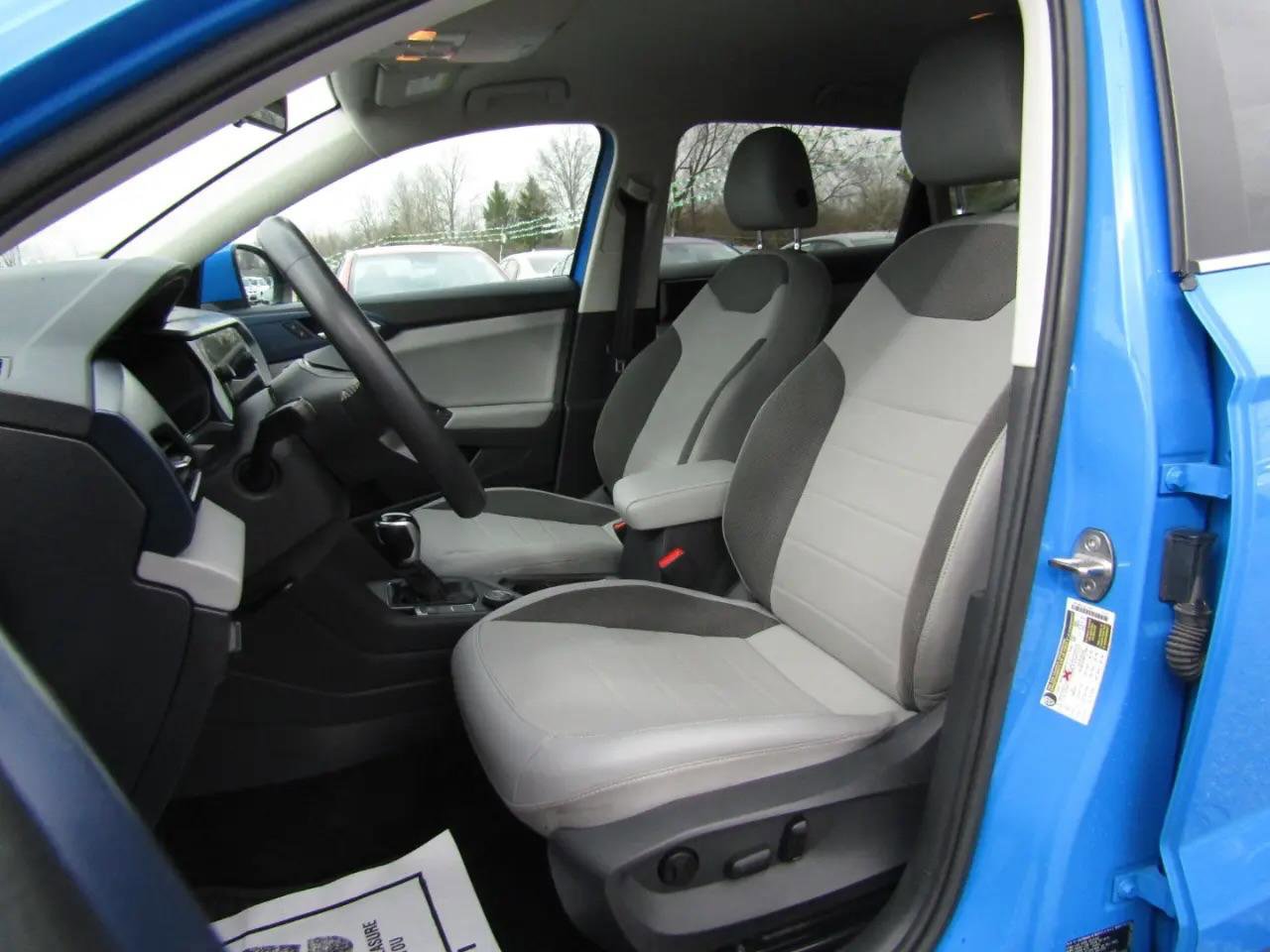 Used 2022 Volkswagen Taos SE image 9