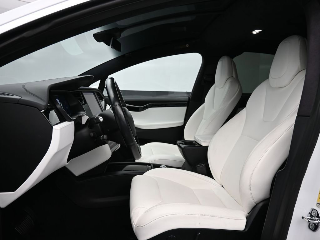 Used 2018 Tesla Model X 100D image 10
