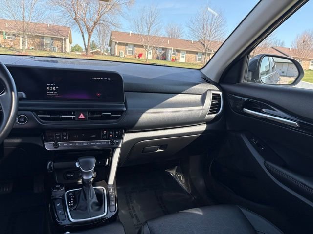 Used 2024 Kia Seltos EX AWD/4WD image 28