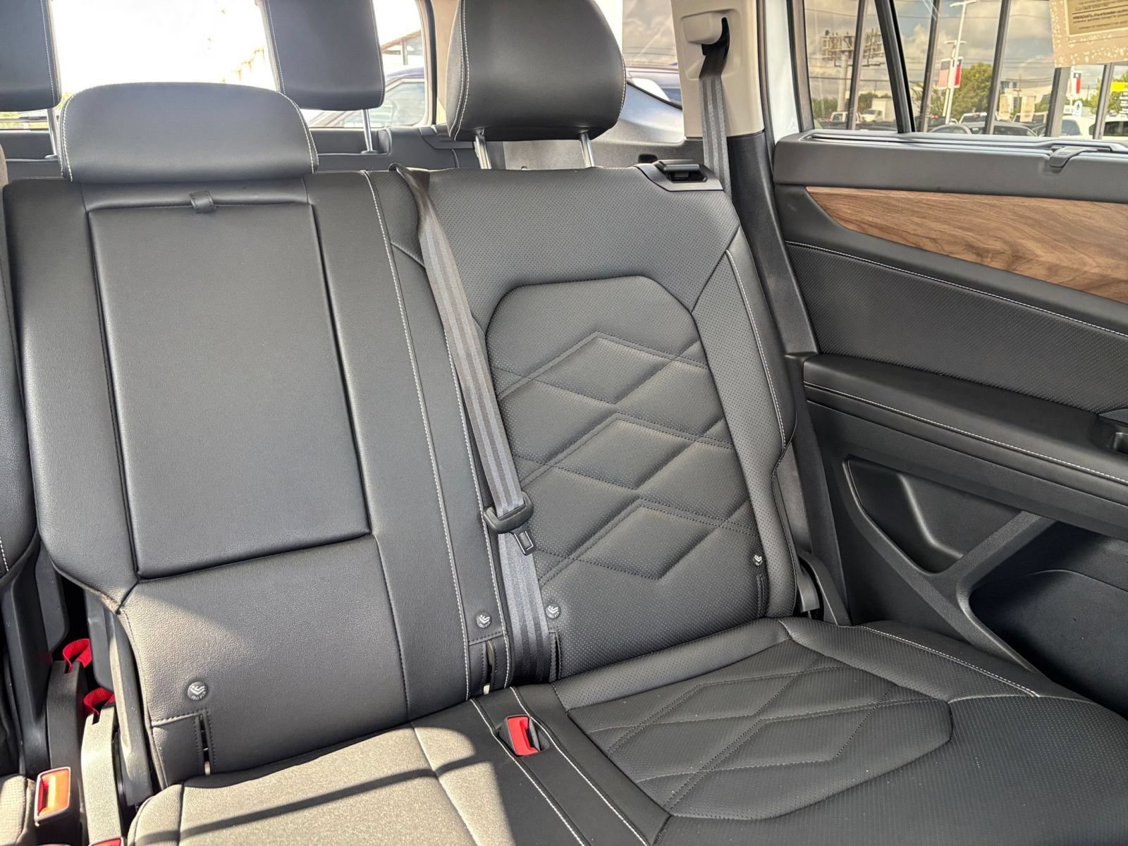 Used 2026 Volkswagen Atlas SE FWD image 37