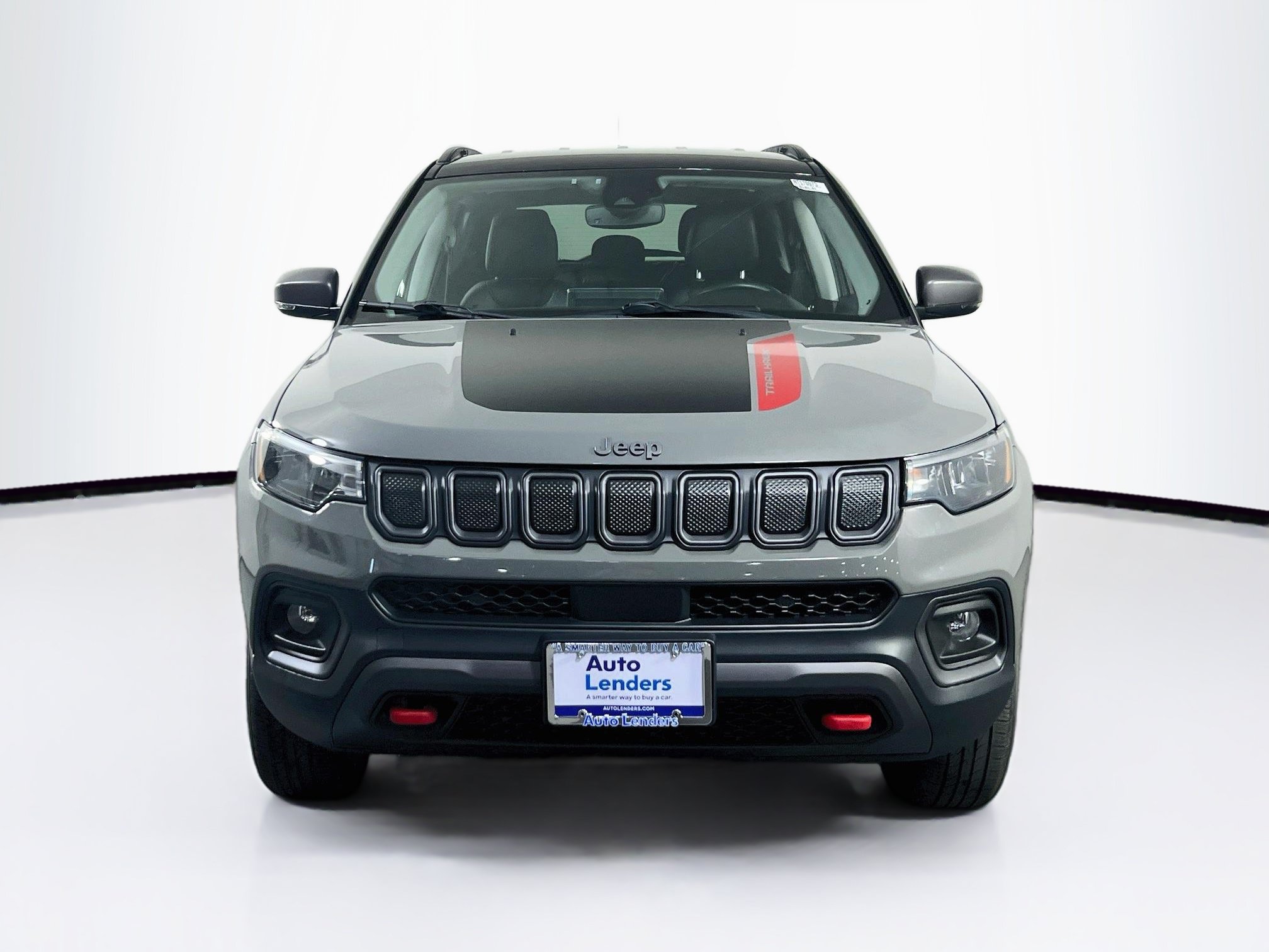 Used 2022 Jeep Compass Trailhawk w/ Trailhawk Convenience Group AWD/4WD image 2