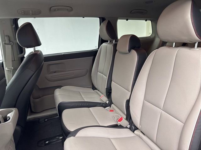 Used 2019 Kia Sedona EX image 13