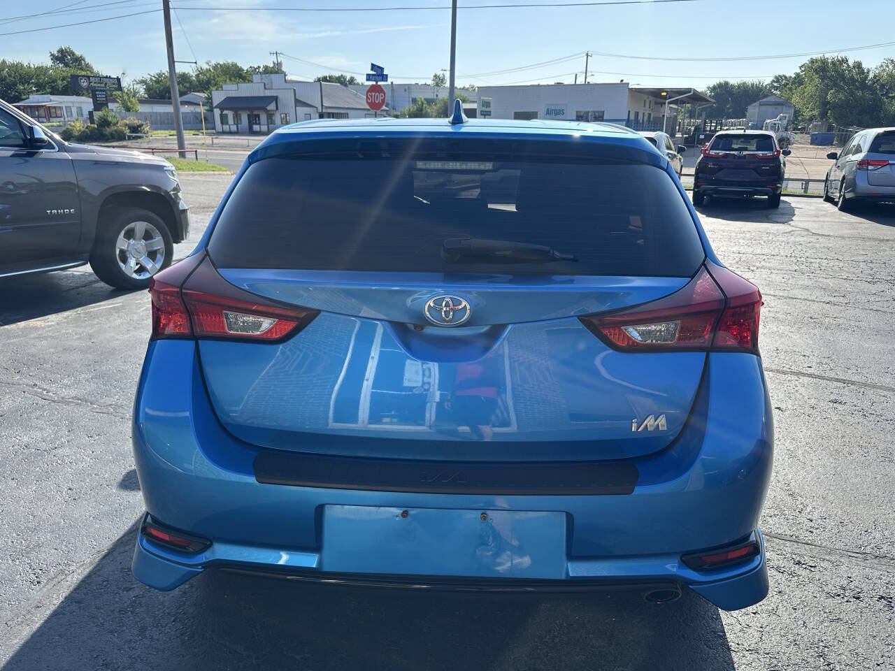 Used 2017 Toyota Corolla iM FWD image 7