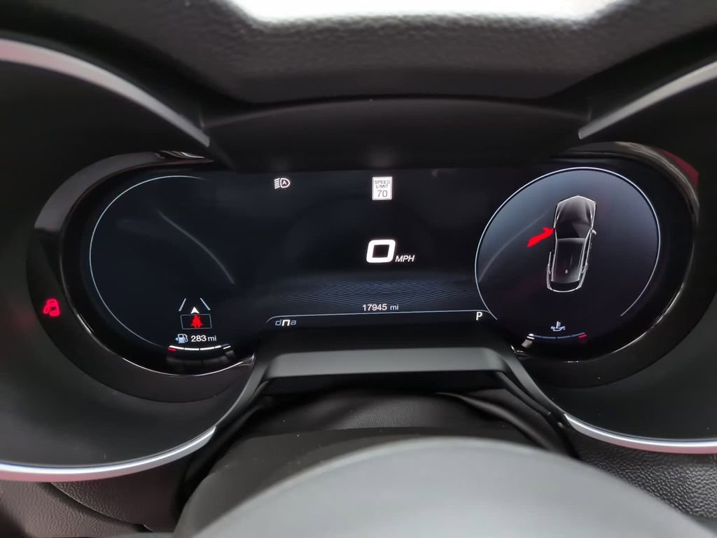 Used 2024 Alfa Romeo Stelvio Veloce image 29