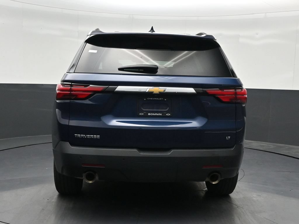 Used 2023 Chevrolet Traverse LT FWD image 4