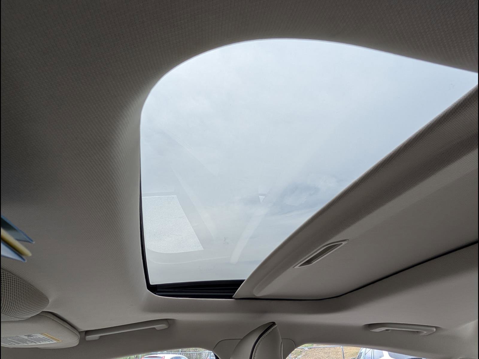 Used 2017 Ford Fusion Platinum AWD/4WD image 12