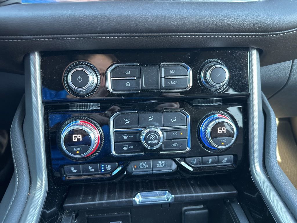 Used 2021 GMC Yukon Denali image 32