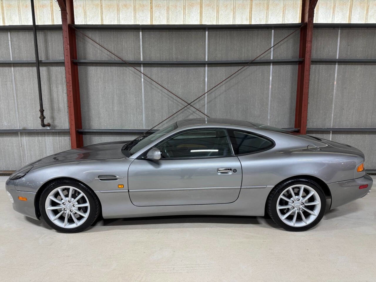 Used 2000 Aston Martin DB7 Vantage RWD image 6