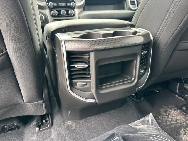 New 2026 RAM 1500 Express AWD/4WD image 15