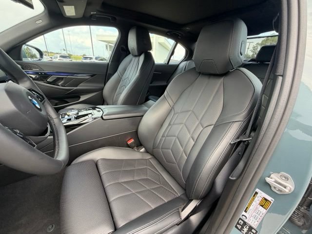 Used 2026 BMW 540i xDrive AWD/4WD image 17
