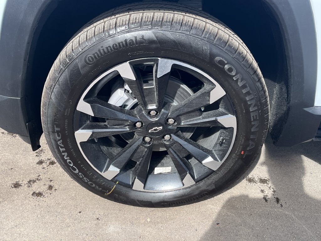 New 2027 Chevrolet Equinox RS w/ Convenience Package III AWD/4WD image 26