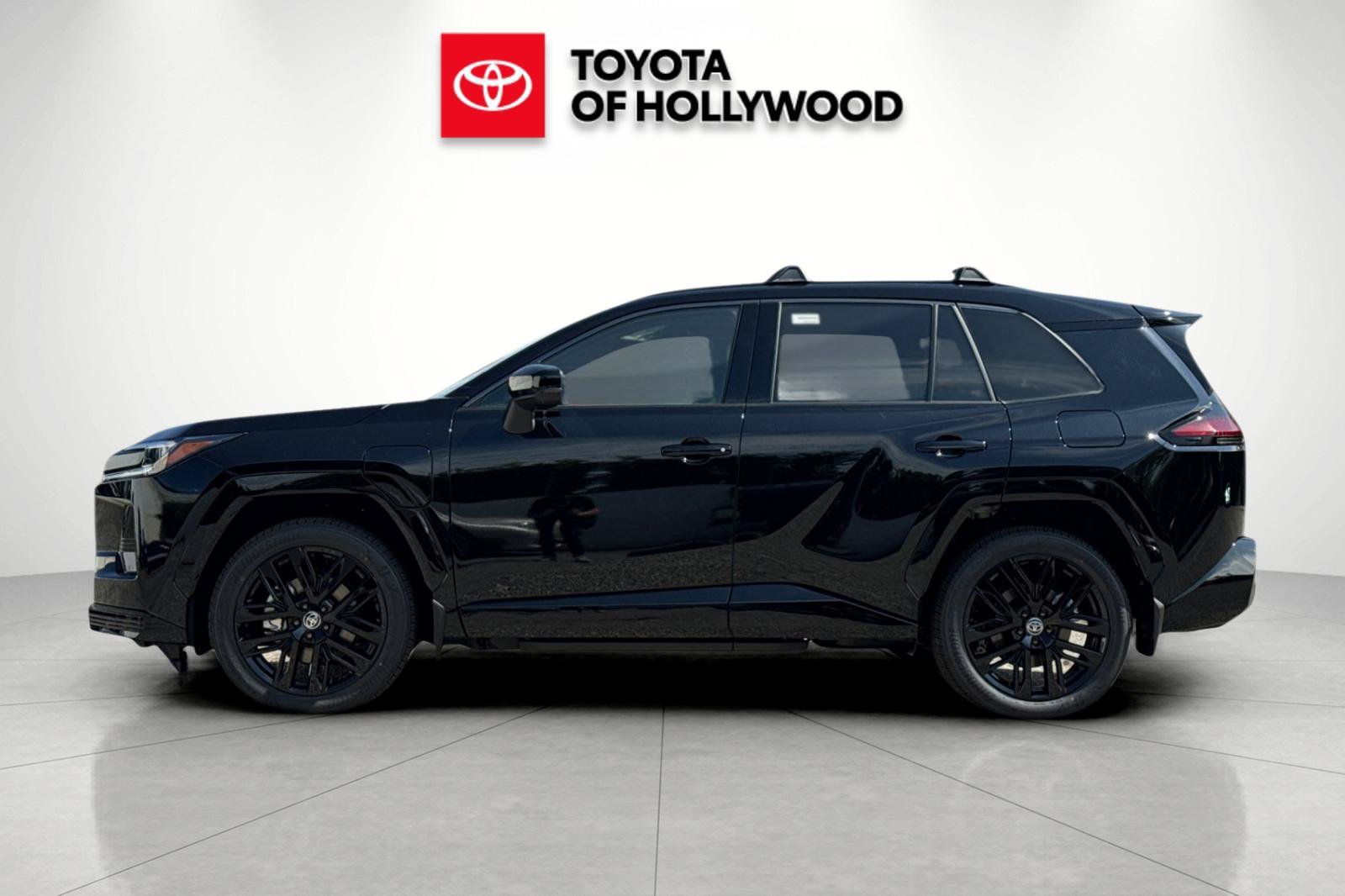 New 2026 Toyota RAV4 XSE w/ Panoramic Sun Roof Package AWD/4WD image 9