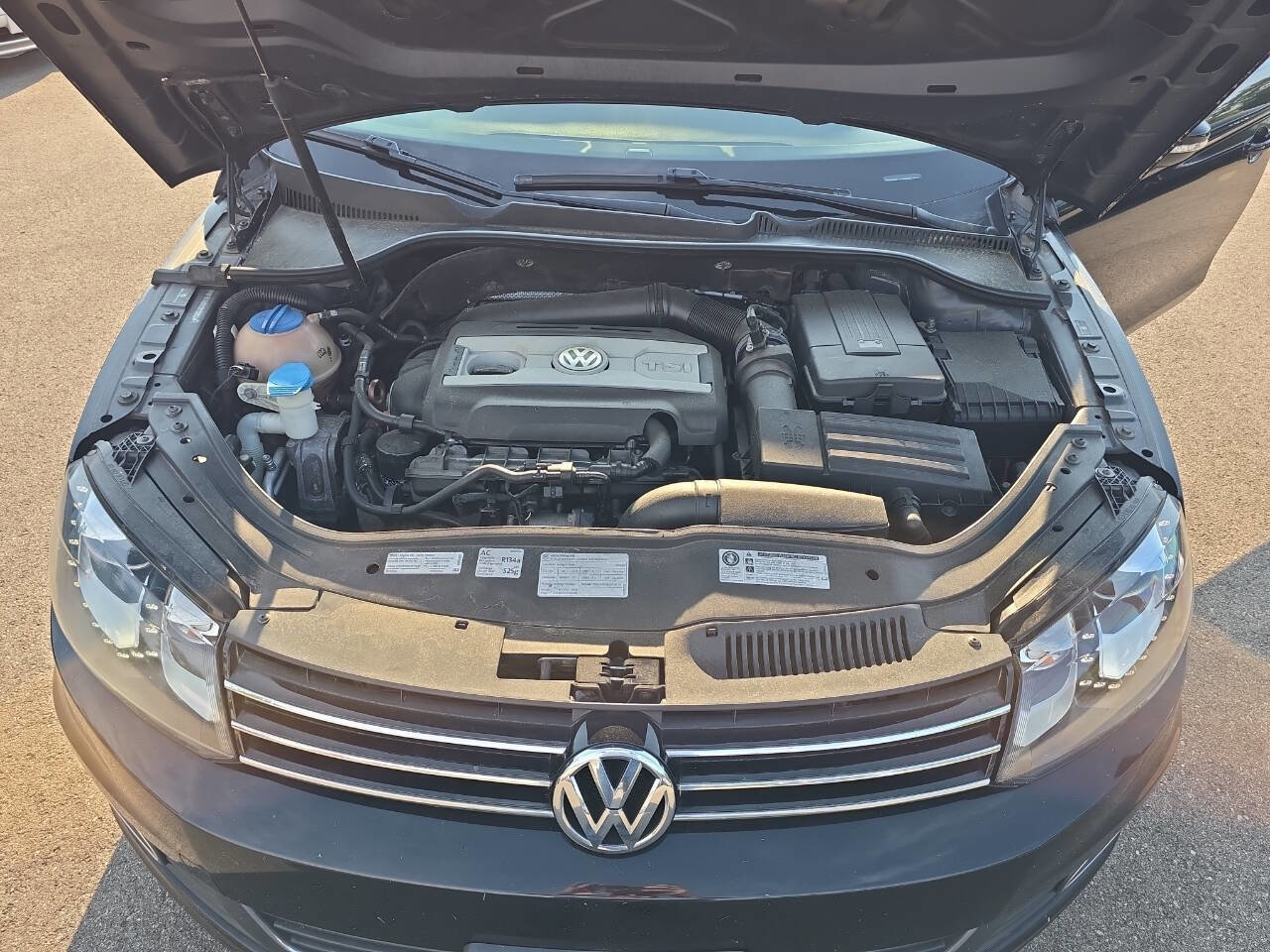 Used 2012 Volkswagen Eos Lux image 45