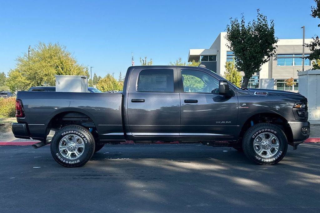 New 2026 RAM 2500 Big Horn AWD/4WD image 3