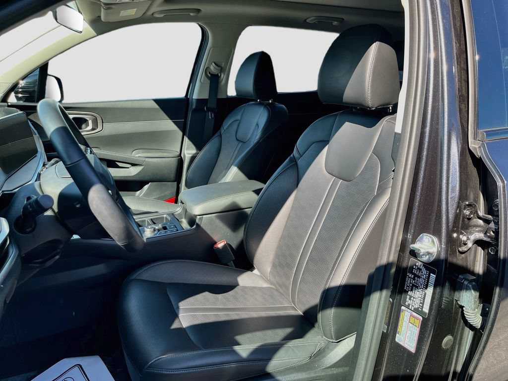 Certified 2026 Kia Sorento X-Line EX AWD/4WD image 16