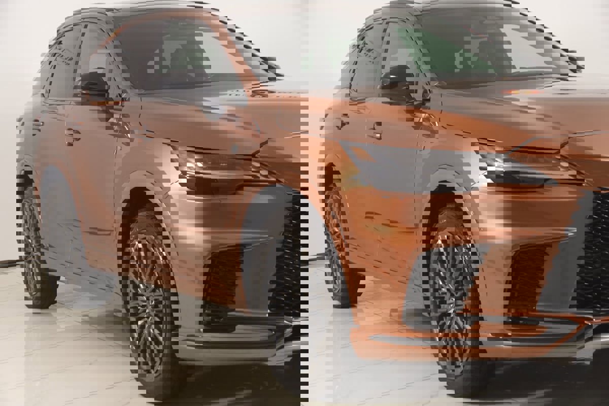 Used 2023 Lexus RX 500h F Sport image 44