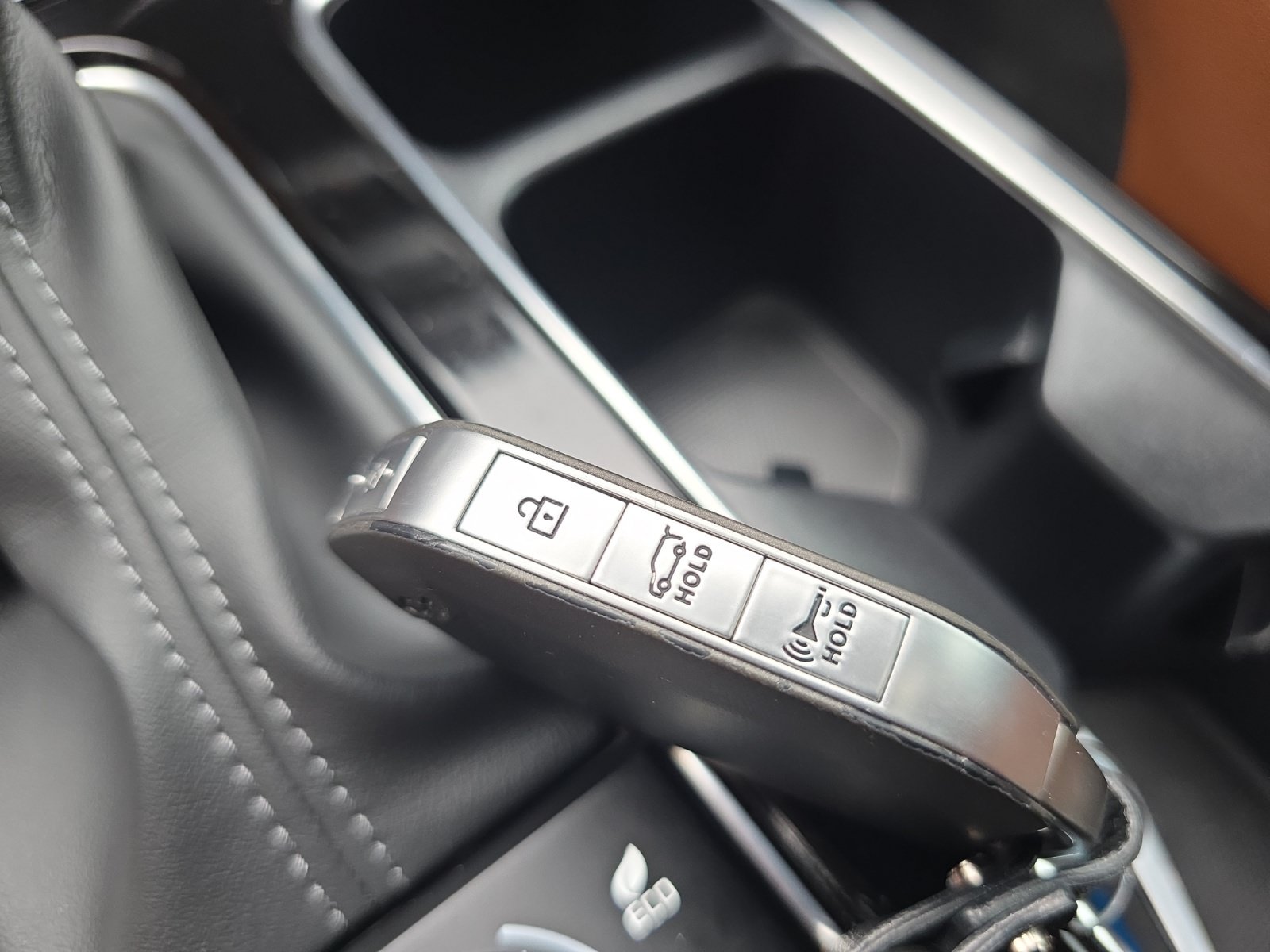 Certified 2025 Kia Telluride SX Prestige X-Pro AWD/4WD image 30