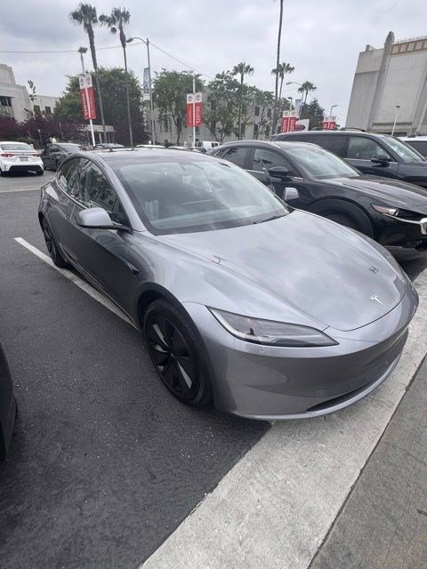 Used 2025 Tesla Model 3 Long Range RWD image 2
