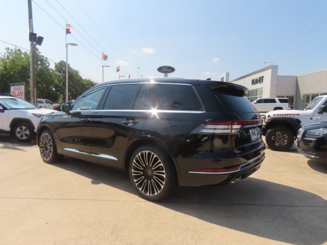 Certified 2023 Lincoln Aviator Black Label w/ Class IV Trailer Tow Package AWD/4WD image 15