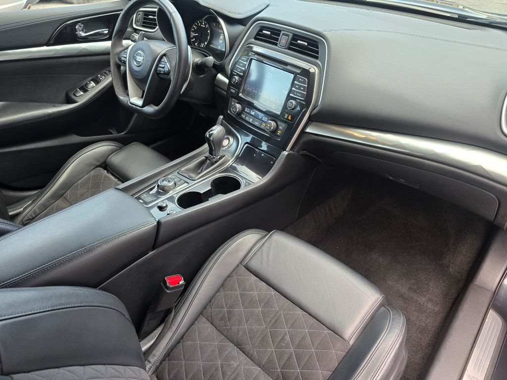 Used 2016 Nissan Maxima SR FWD image 18