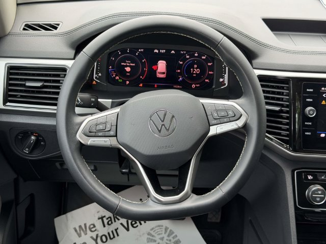 Certified 2023 Volkswagen Atlas SE w/ Panoramic Sunroof Package AWD/4WD image 15