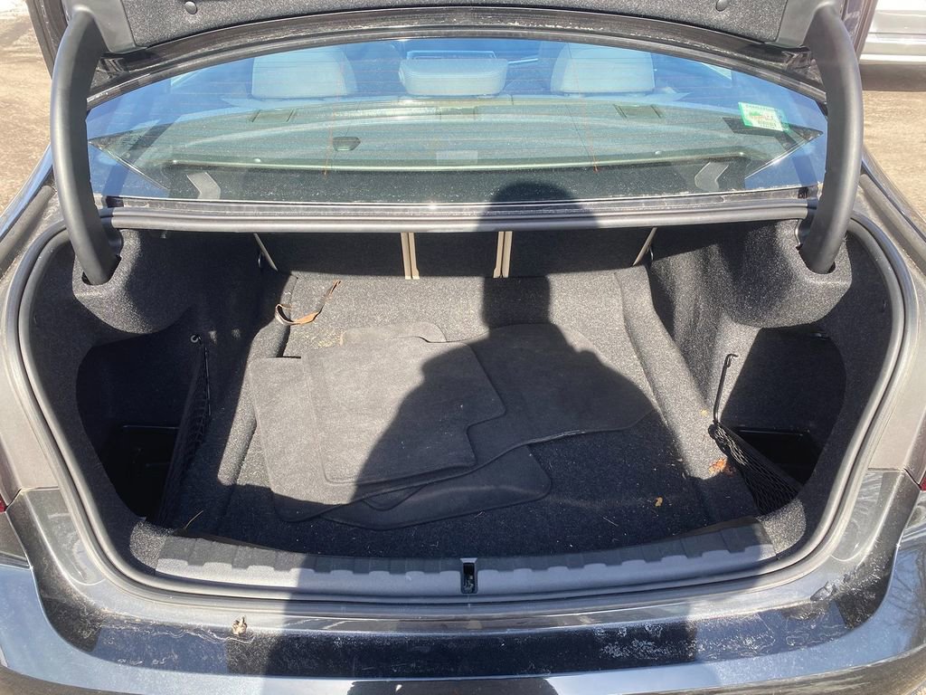 Used 2022 BMW 330i xDrive Sedan w/ Premium Package image 18