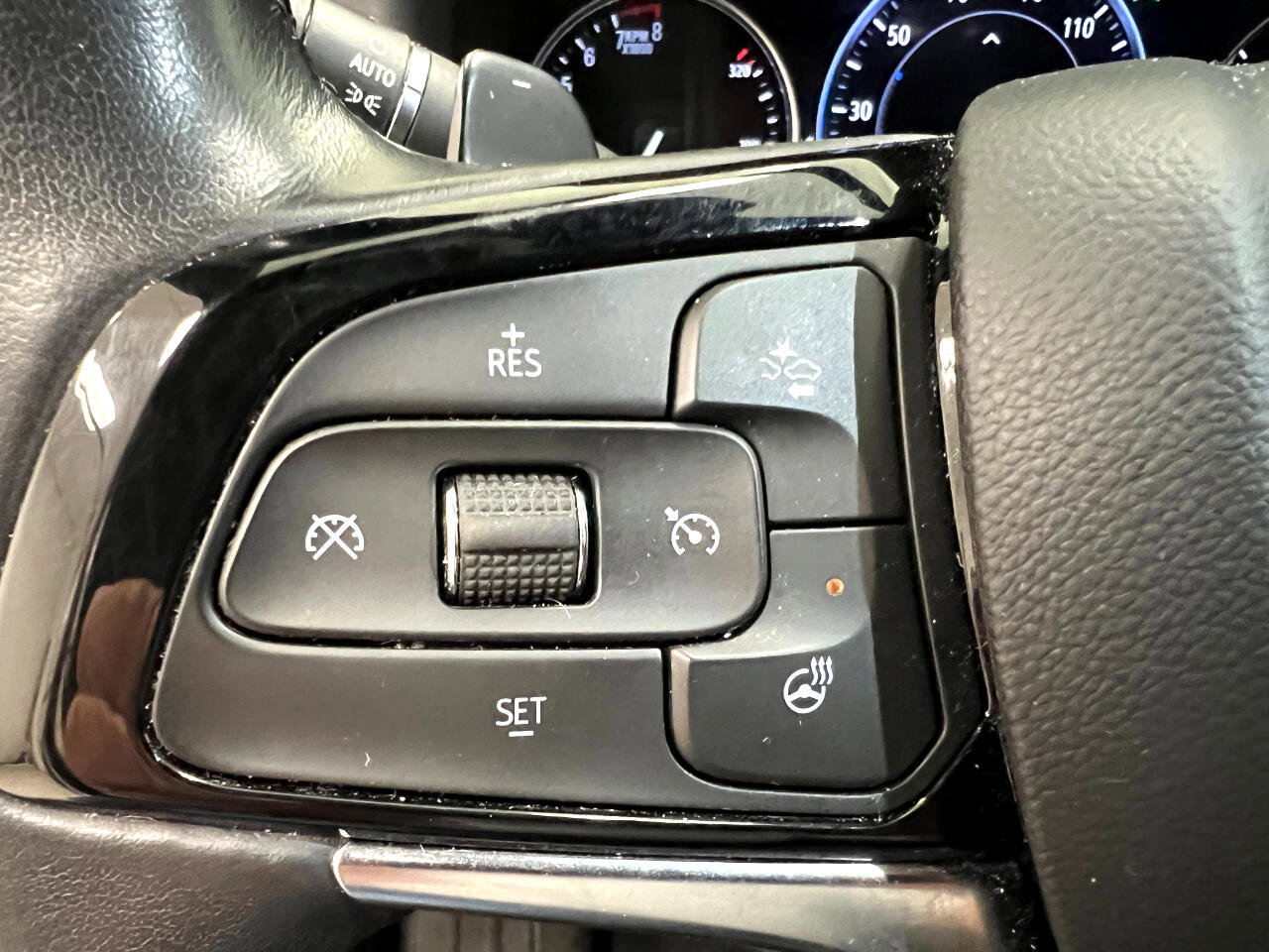 Used 2024 Buick Enclave Premium image 29