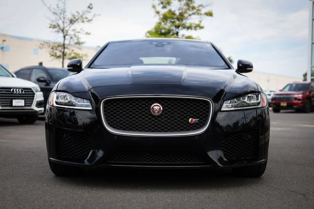 Used 2018 Jaguar XF S AWD/4WD image 6