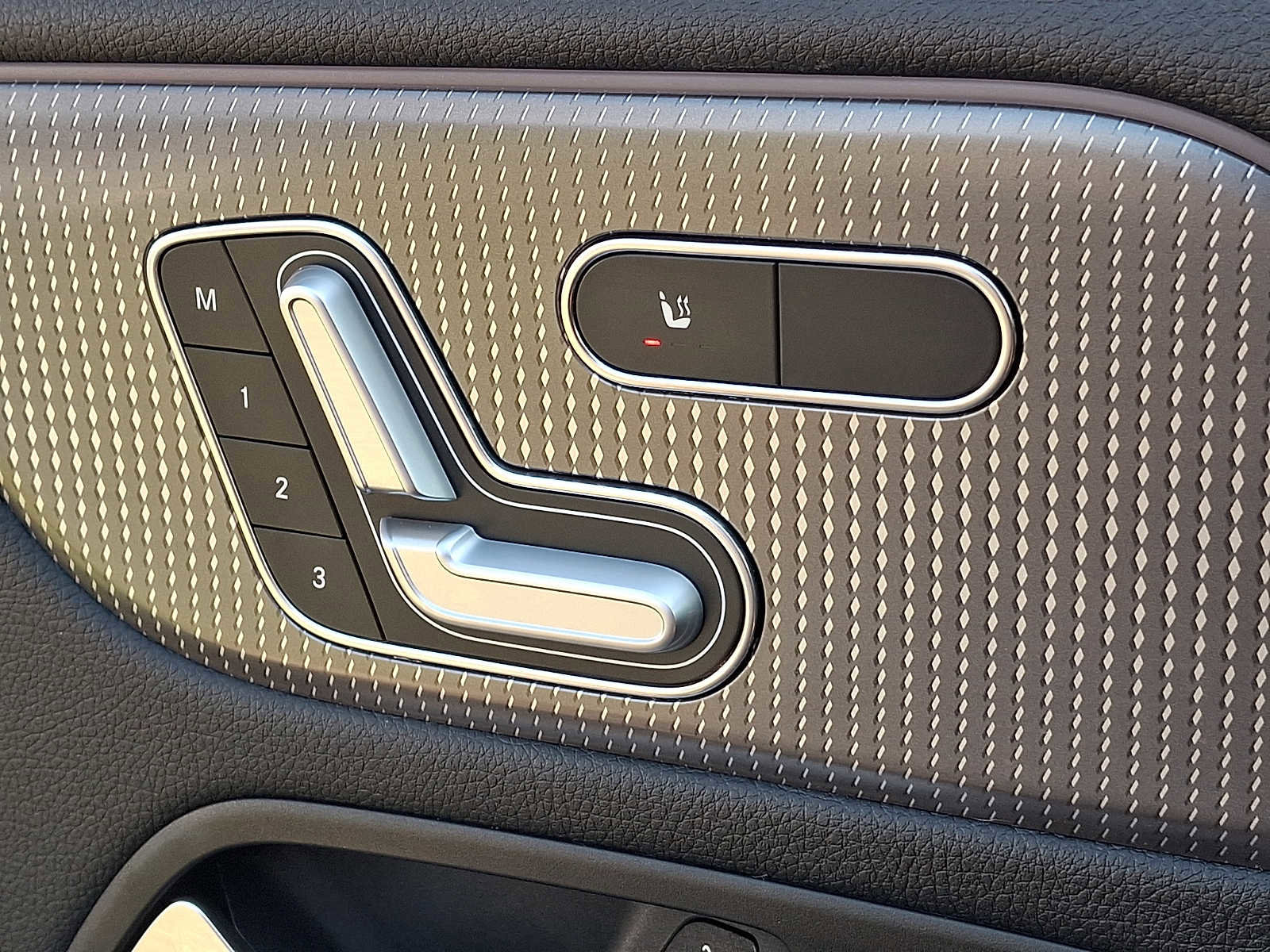 Certified 2022 Mercedes-Benz GLA 250 4MATIC image 23