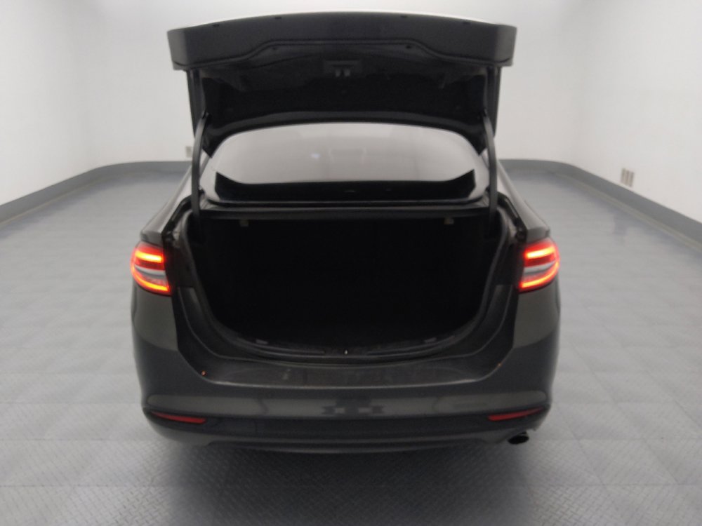 Used 2018 Ford Fusion SE w/ Fusion SE Technology Package image 29