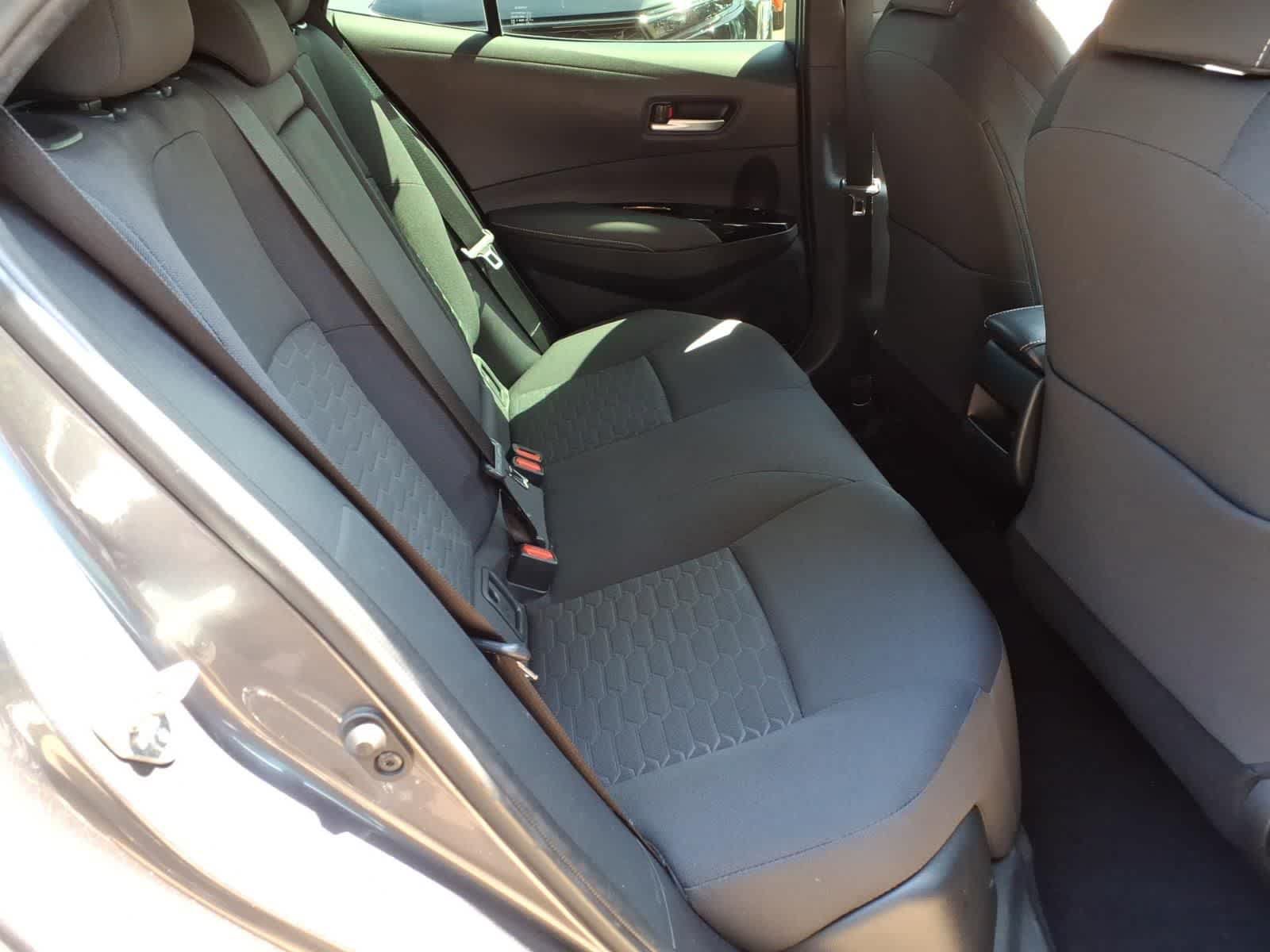 Used 2022 Toyota Corolla SE w/ Carpet Mat Package (TMS) FWD image 11