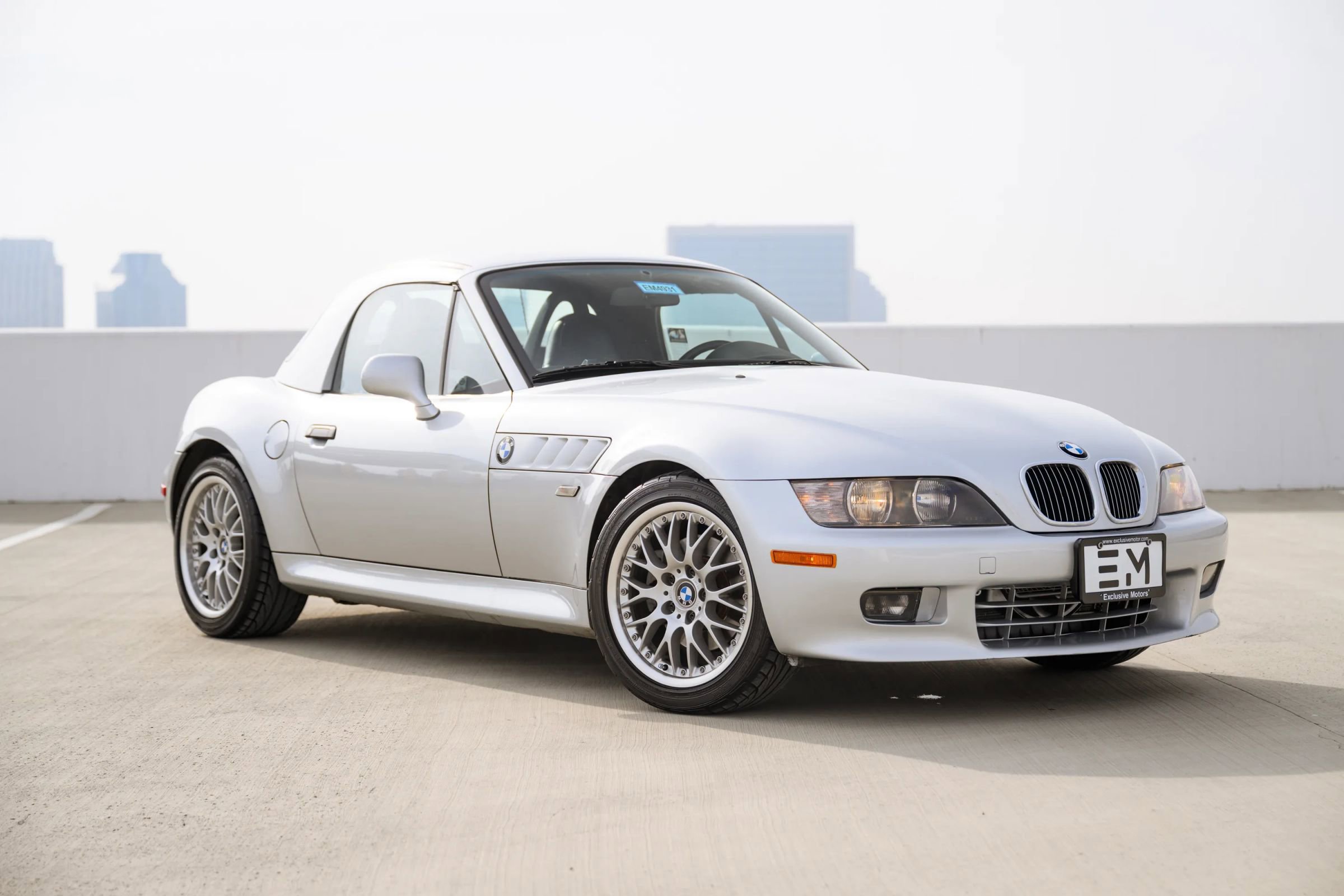 Used 2001 BMW Z3 3.0i image 2
