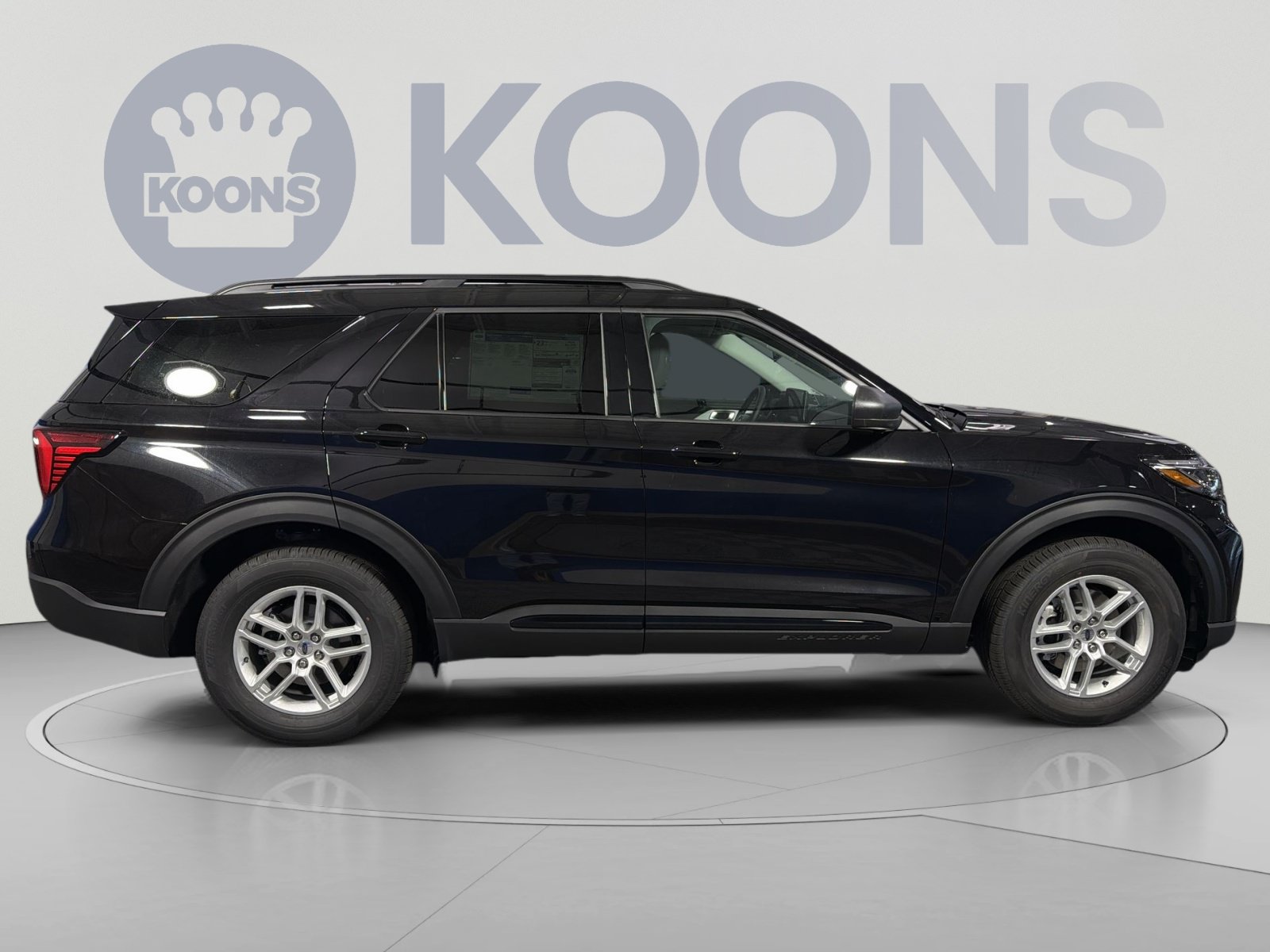 New 2026 Ford Explorer Active AWD/4WD image 8