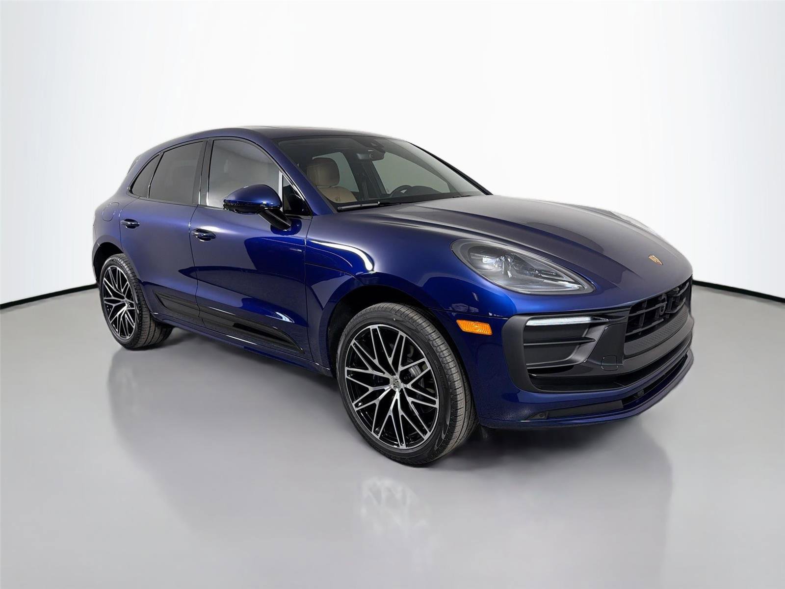 Certified 2026 Porsche Macan Turbo AWD/4WD image 9