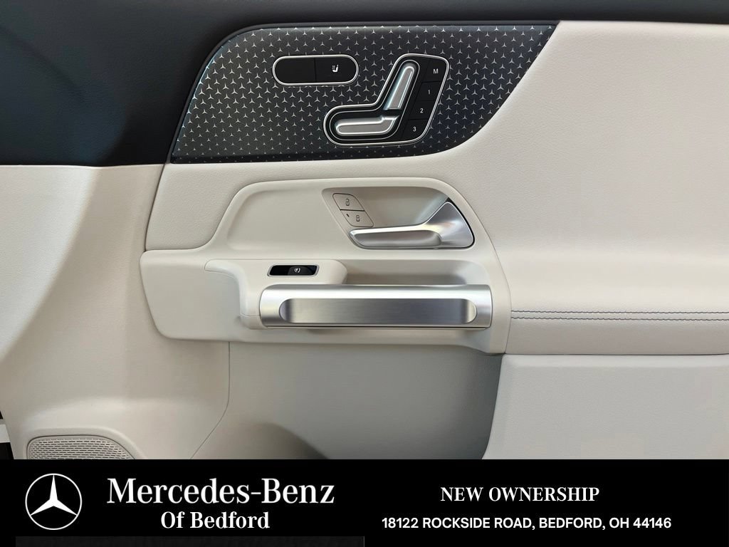 Used 2026 Mercedes-Benz GLB 250 4MATIC image 19