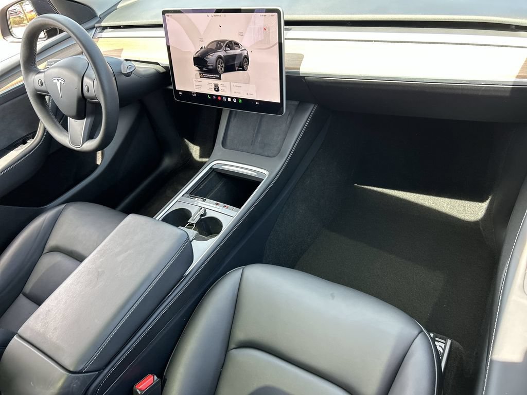 Used 2025 Tesla Model Y Long Range AWD/4WD image 29