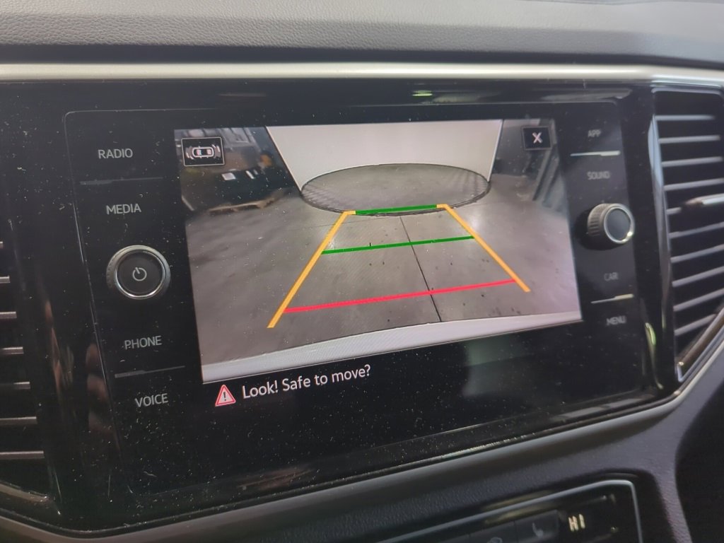 Used 2023 Volkswagen Atlas Cross Sport SE image 17