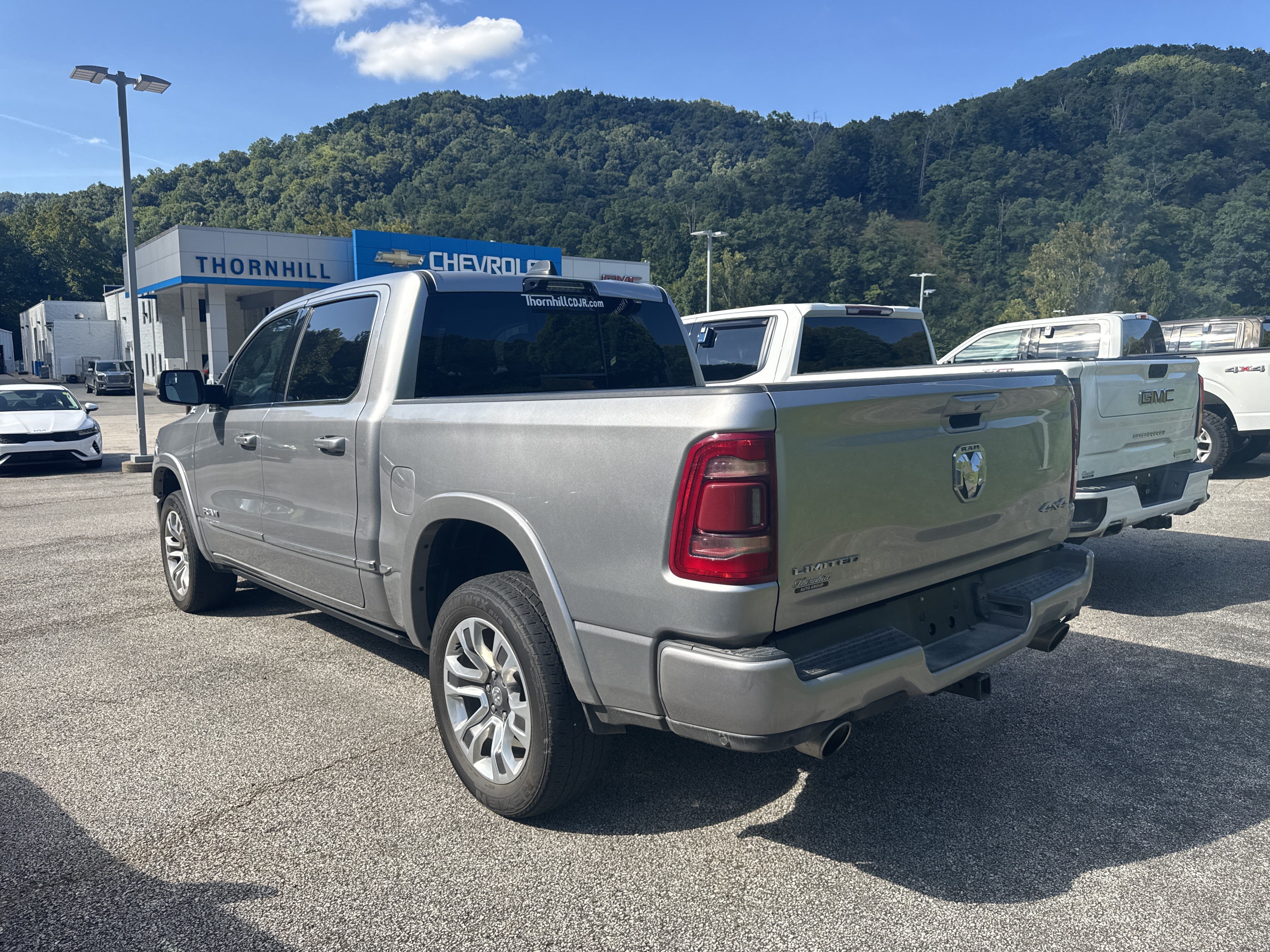 Used 2024 RAM 1500 Limited AWD/4WD image 9
