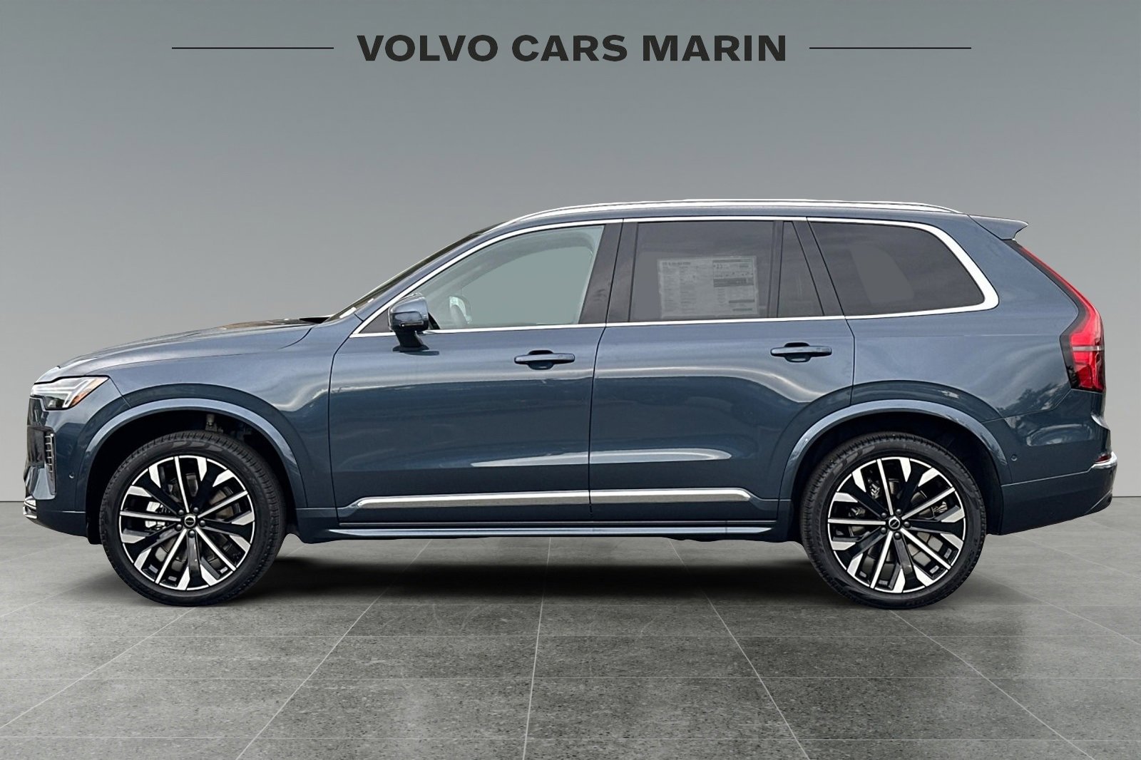 New 2026 Volvo XC90 B6 Plus w/ Protection Package Premier image 5