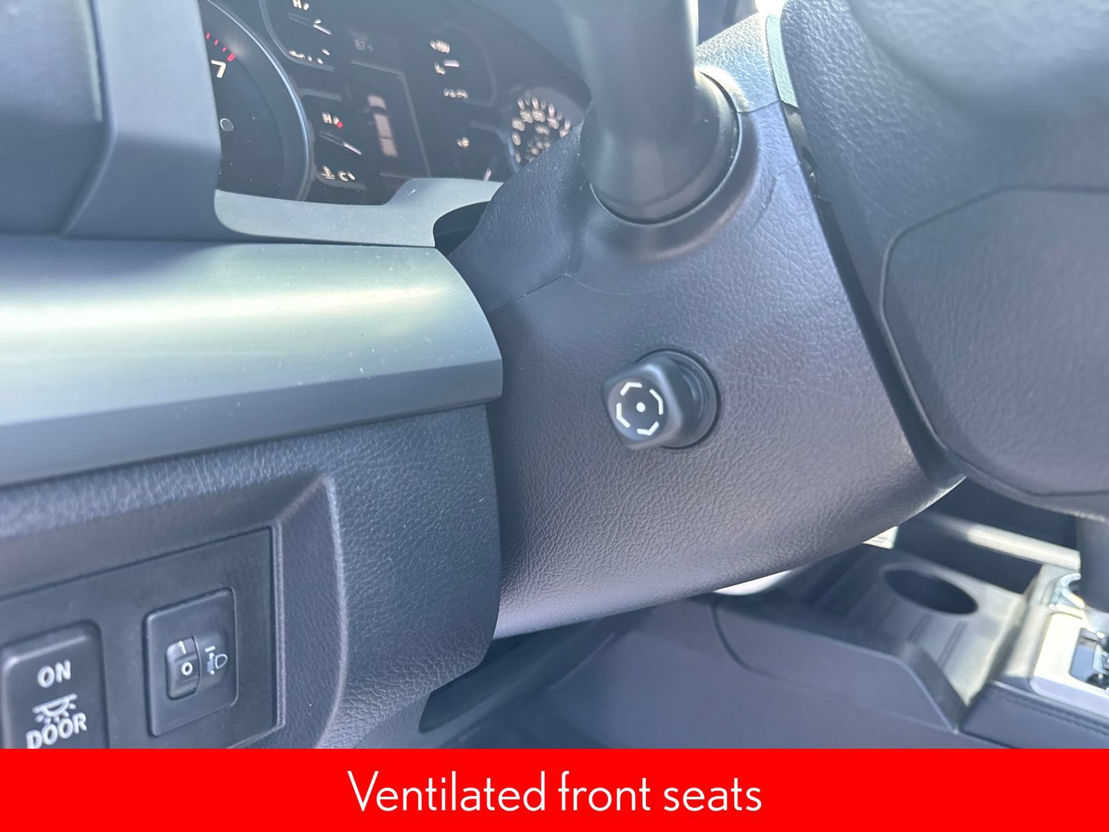 Used 2019 Toyota Tundra Platinum AWD/4WD image 27